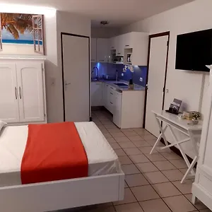 https://rsidence-canouan.comcaribbean.com