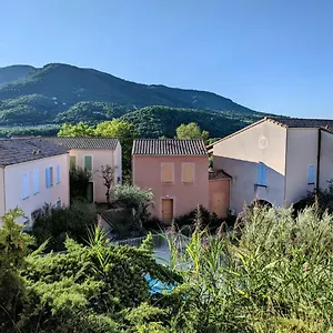 https://maisonnette-dans-domaine-avec-piscine-a-nyons-pays-des-olives.hotels-rhonealpes.com